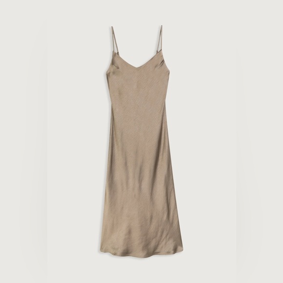 Oak + Fort NWT midi slip dress in taupe size medium - Picture 5 of 10